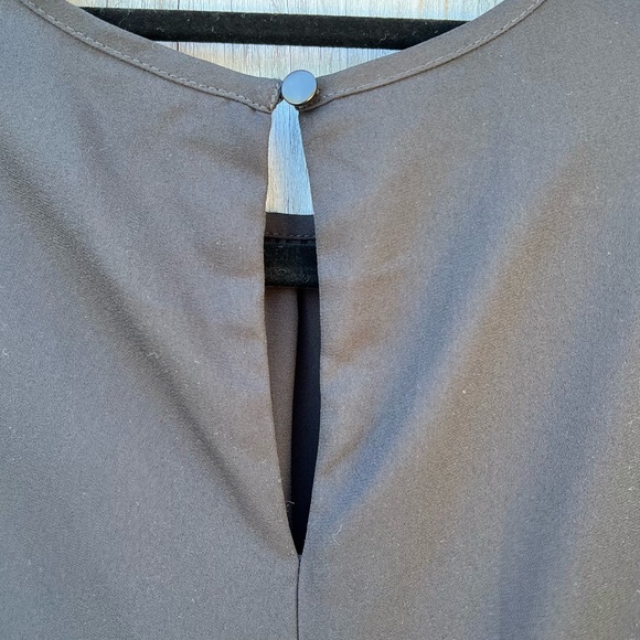 Badgley Mischka black ruffle short sleeve bowtie sash layered lined flowy blouse - Picture 9 of 15